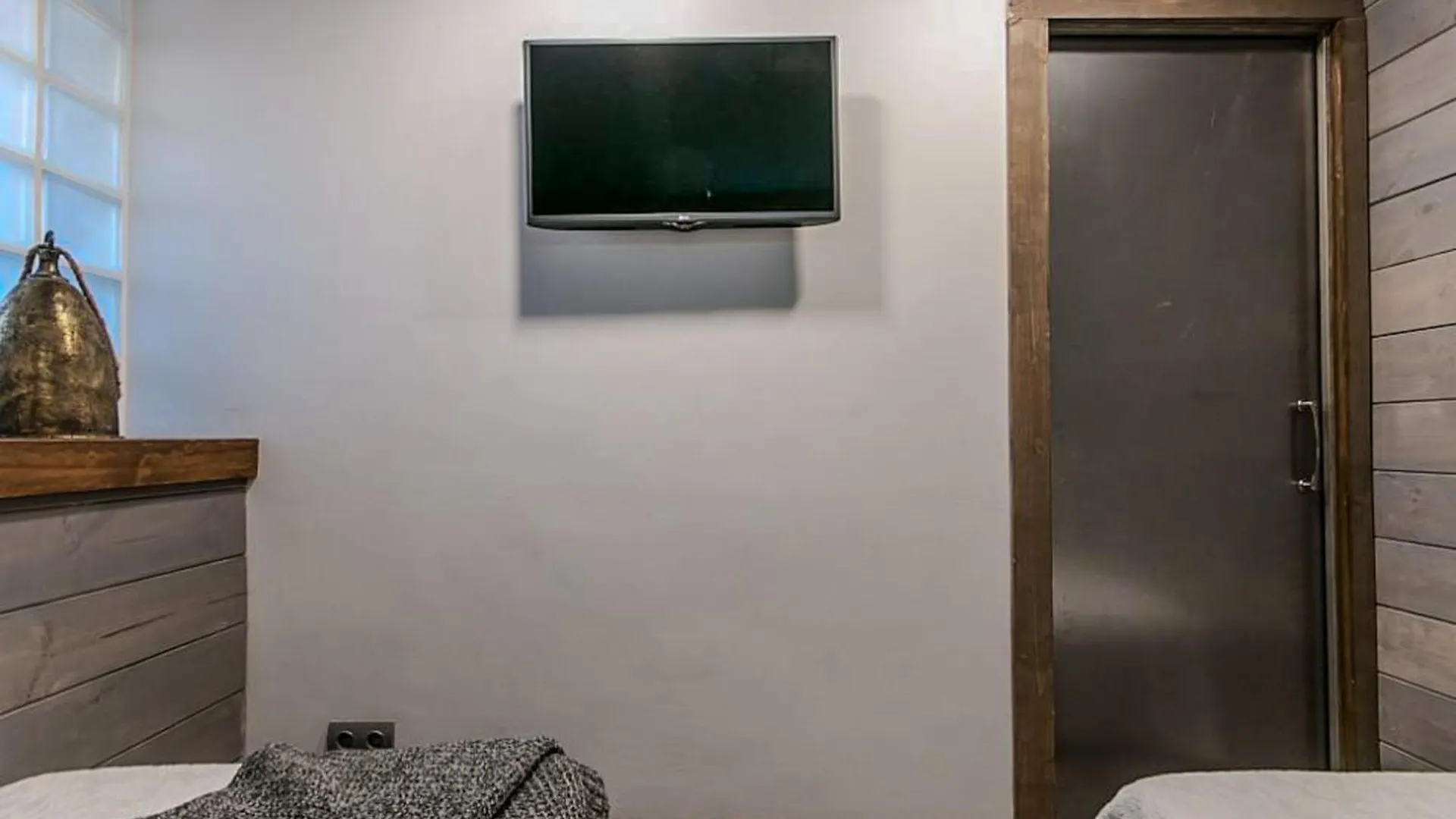 Stay U-Nique Apartment Tamarit II Барселона
